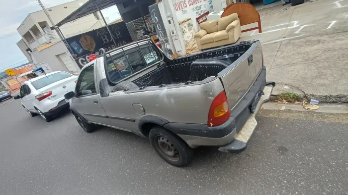 Fiat Strada Trekking 1.6 MPI 2000