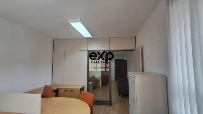 Alugo sala comercial totalmente mobiliada