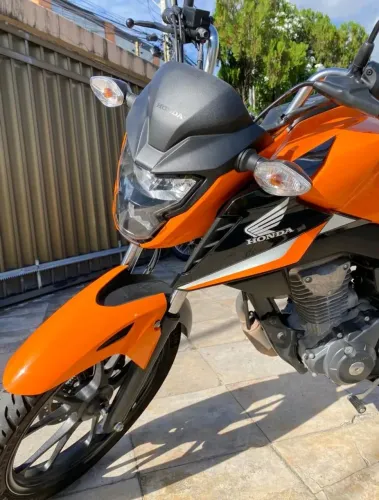 Titan extra sem avarias 
