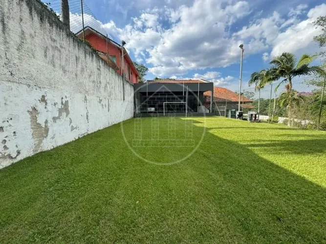 Terreno à venda no Parque do Terceiro Lago