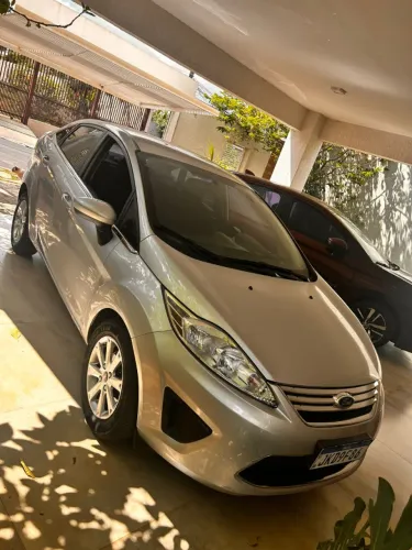Ford Fiesta Sedan SE 1.6 16V Flex 4P 2012