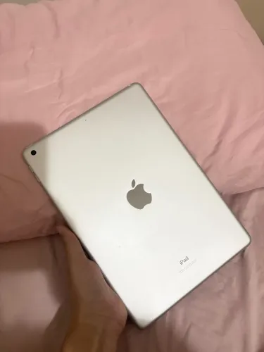 iPad 9ª Geração 64GB Wi-Fi Prata Apple