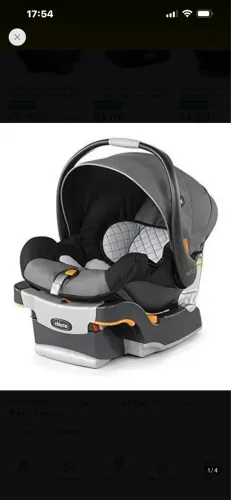 Chicco KeyFit 30 (cor Orion/Cinza) acoplado à sua base de instalação veicular.p