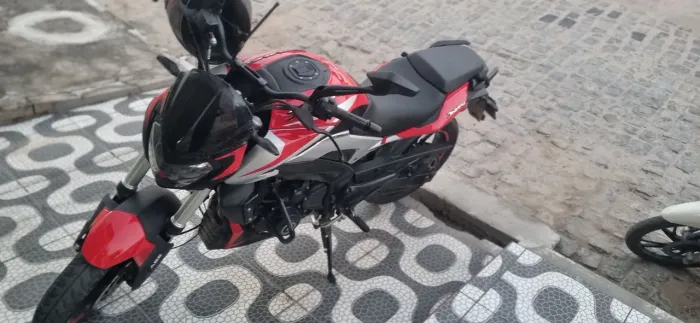 Moto bajaj D250