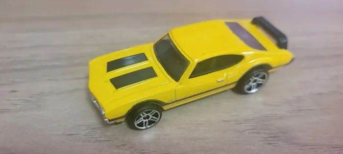 Hot Wheels Olds 442
