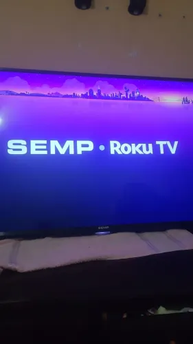 TV SEMP 43" ROKU