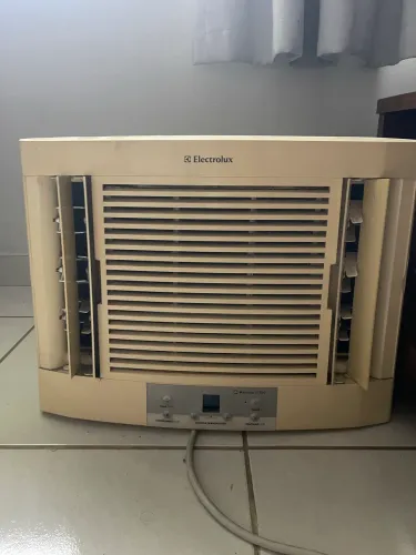 Vendo Ar condicionado Janela
