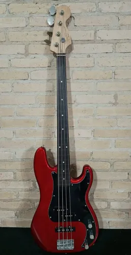 Baixo Squier by Fender Precision Bass Special PJ Fretless - Candy Apple Red