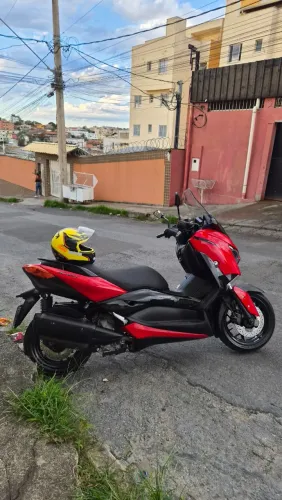 Yamaha Xmax 250 2024