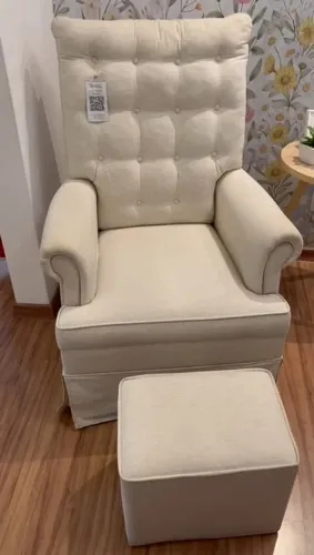 Poltrona de Amamentação com Puff e Balanço Linho Cru