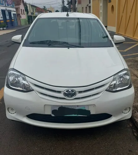 Toyota Etios X 1.3 Flex 16V 5P Mec. 2017