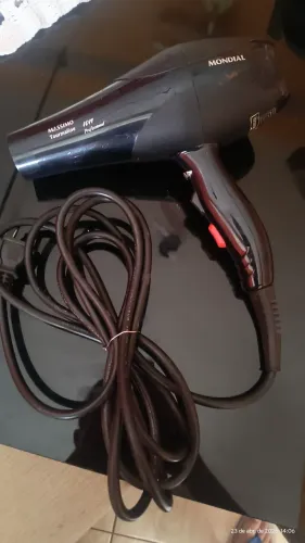 Secador de cabelo Mondial funcionando perfeitamente