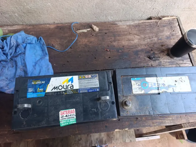 Vendo duas baterias 110 Hp todas fucinado 1200 $ as duas