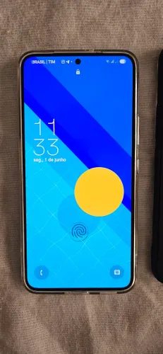 Vendo samsung s22 5g 256gb 8 de ram biometria na tela nfc câmeras top processador 8 gen