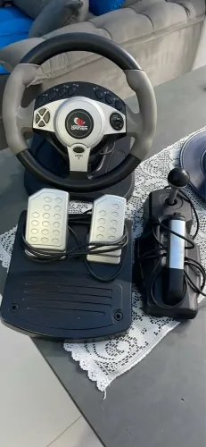 Volante gamer com pedal e marcha