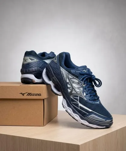 **Mizuno Azul Escuro Semi Novo Nº 38/39 - Super Confortável, Casual e Estiloso**<br>
