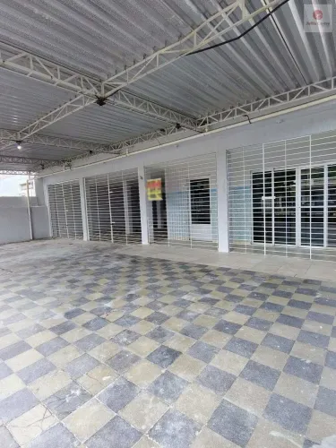 ALUGO ÓTIMA CASA COMERCIAL COM 8 QUARTOS| 1750M² EM SANTO AMARO - RECIFE