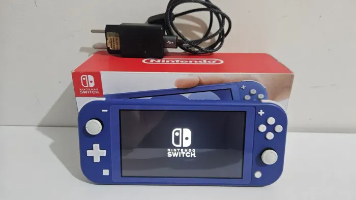 Nintendo Switch Lite - Não é Desbloqueado
