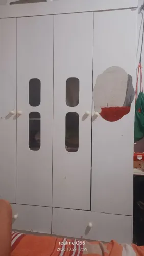 Vende se um Guarda roupa