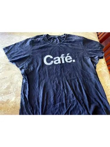 Desapego: Camiseta "Café." Lab 77 - Tamanho GG
