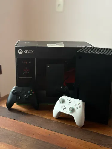 Xbox Series X 1TB + 2 Controles + Caixas Originais