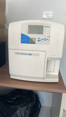 Vende-se Analisador Hematológico Horiba ABX Pentra 60
