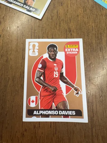 Figurinha Alphonso Davies Bronze Extra Sticker Panini