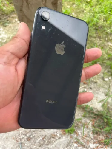 iPhone XR