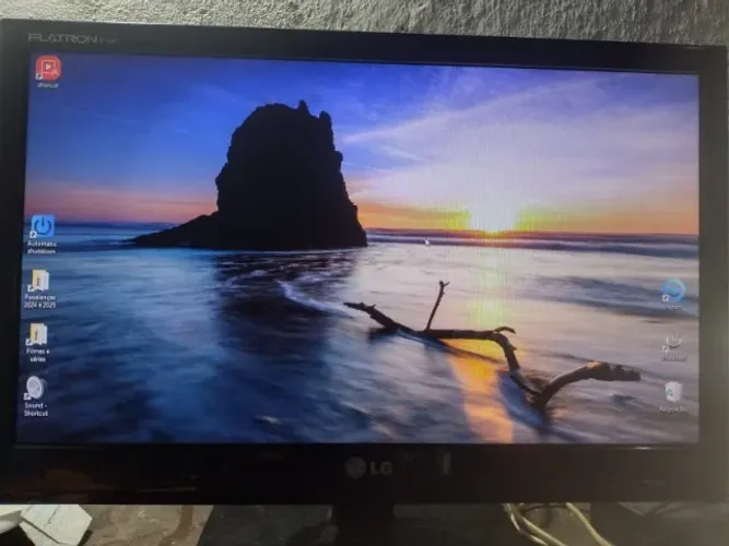Monitor LG 18.5P