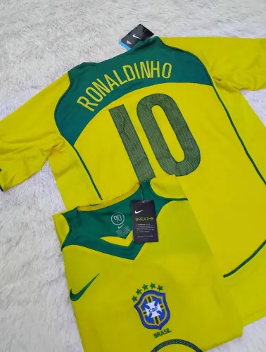 Camisa Brasil retrô amarela personalização de brinde Ronaldinho 10 pronta entrega hoje