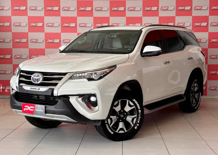 Toyota Hilux SW4 SRX Diamo. 4X4 2.8 TB DIE AUT 2019