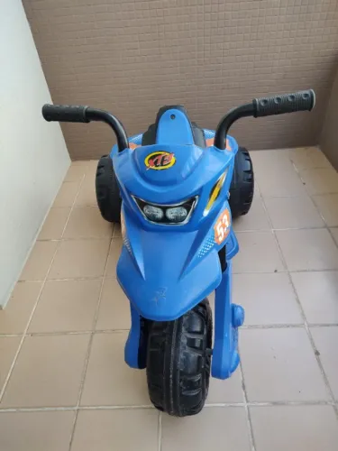 Moto Xt3 Eletrica 6v Bandeirante