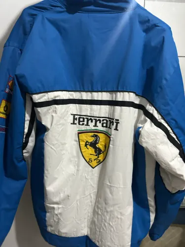 Jaqueta Ferrari