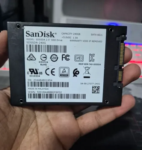 SSD 120 GB Sandisk - Em BOM estado
