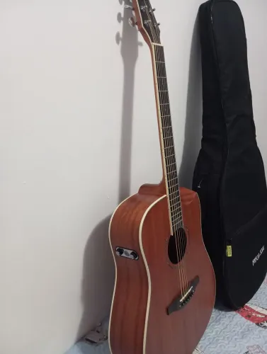 Violão  com efeito 