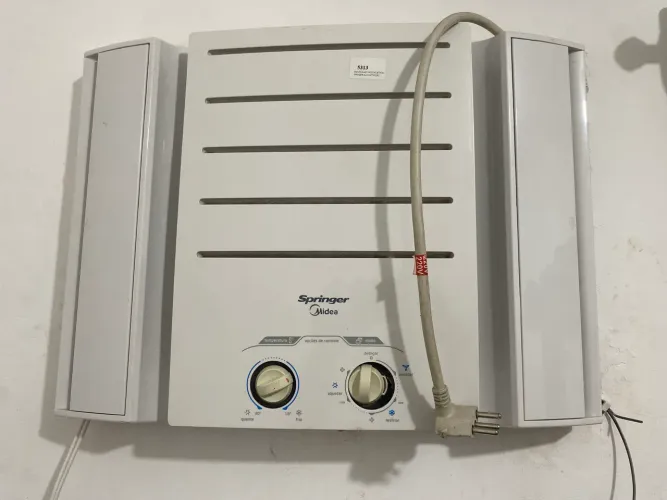 Ar condicionado 7.500 btus - 220v