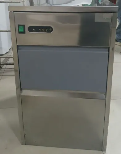 Máquina fabricadora de gelo benmax 50kg