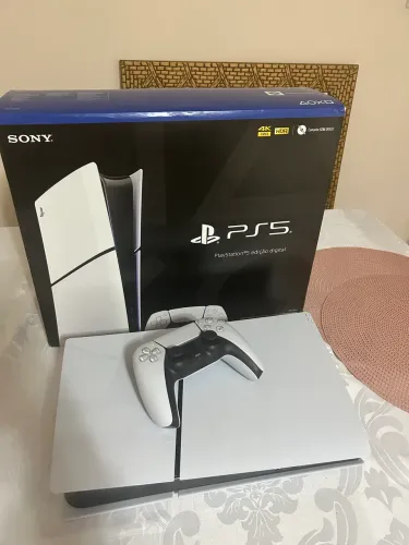 PS5 praticamente novo + 1 controle original | Excelente estado
