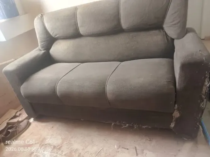 Sofa para doação 3lugares
