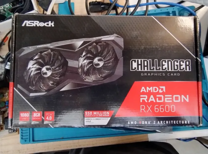 Placa de Vídeo Asrock AMD Radeon RX 6600 Challenger D 8GB GDDR6