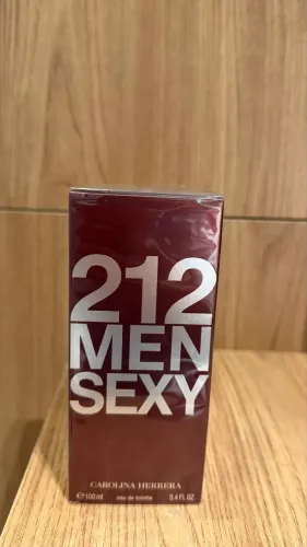 212 Sexy Men Carolina Herrera Eau de Toilette - Perfume Masculino 100ml