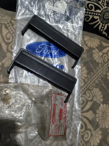 Par Scoop Tomada Entrada Ar Capô Acessório Época Escort 83/86 novo