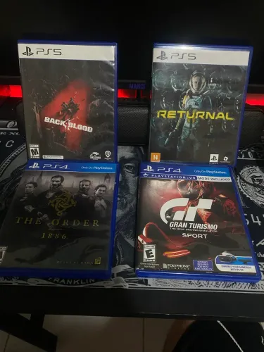 Vendo ou troco 4 jogos 2 ps4 e 2 ps5