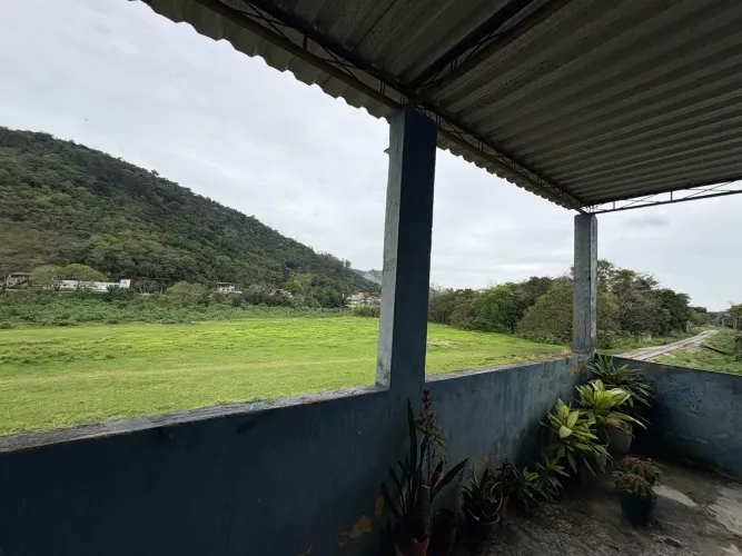 VENDO CASA NO FRAGOSO FRENTE A COZZOLANDIA