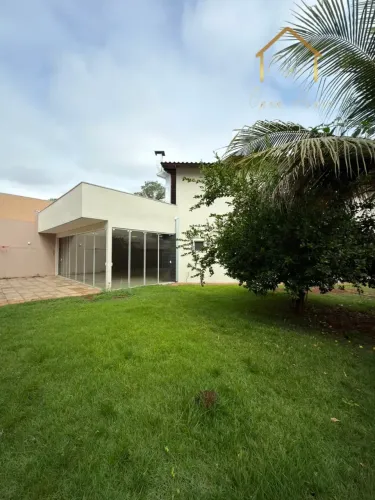 Vendo Sobrado no Condomínio Belo Verde