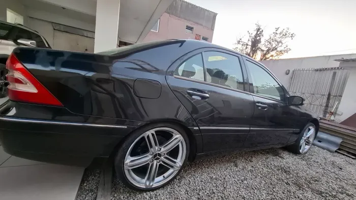 Mercedes-Benz C-240 Elegance 2.4 V6 24V 4P Aut. 2001