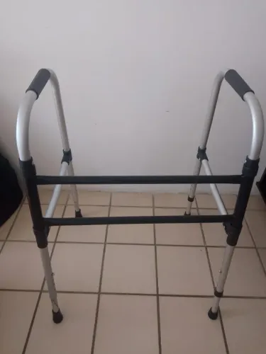 Andador Alumínio Dobrável C3F 130kg | Excelente Estado