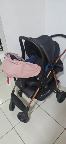 Carrinho de bebê e bebê conforto BURIGOTTO