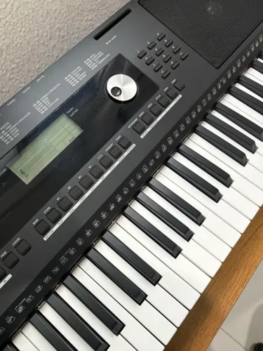 Teclado Roland