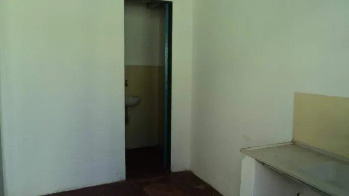 Barração com 1 quarto bairro Leticia Locação